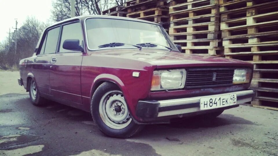 Занижение 2105. Ваз 2105 2 на 3 витка. Ваз 2105 -70. Ваз 2105 занижение 2 на 3. Ваз 2105 на матиз резине.