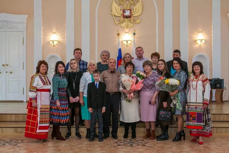 Заведующая отделом загса. Загс по городу энгельсу и энгельсскому району. Заведующая отделом загса. Заведующая отделом загса. Заведующая отделом загса.