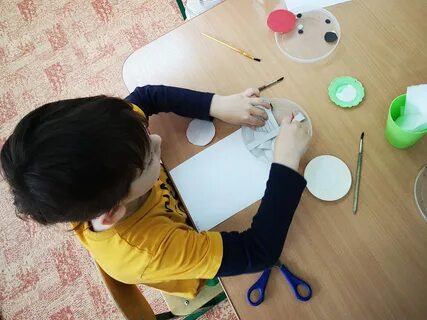 Занятия аппликацией ребенок