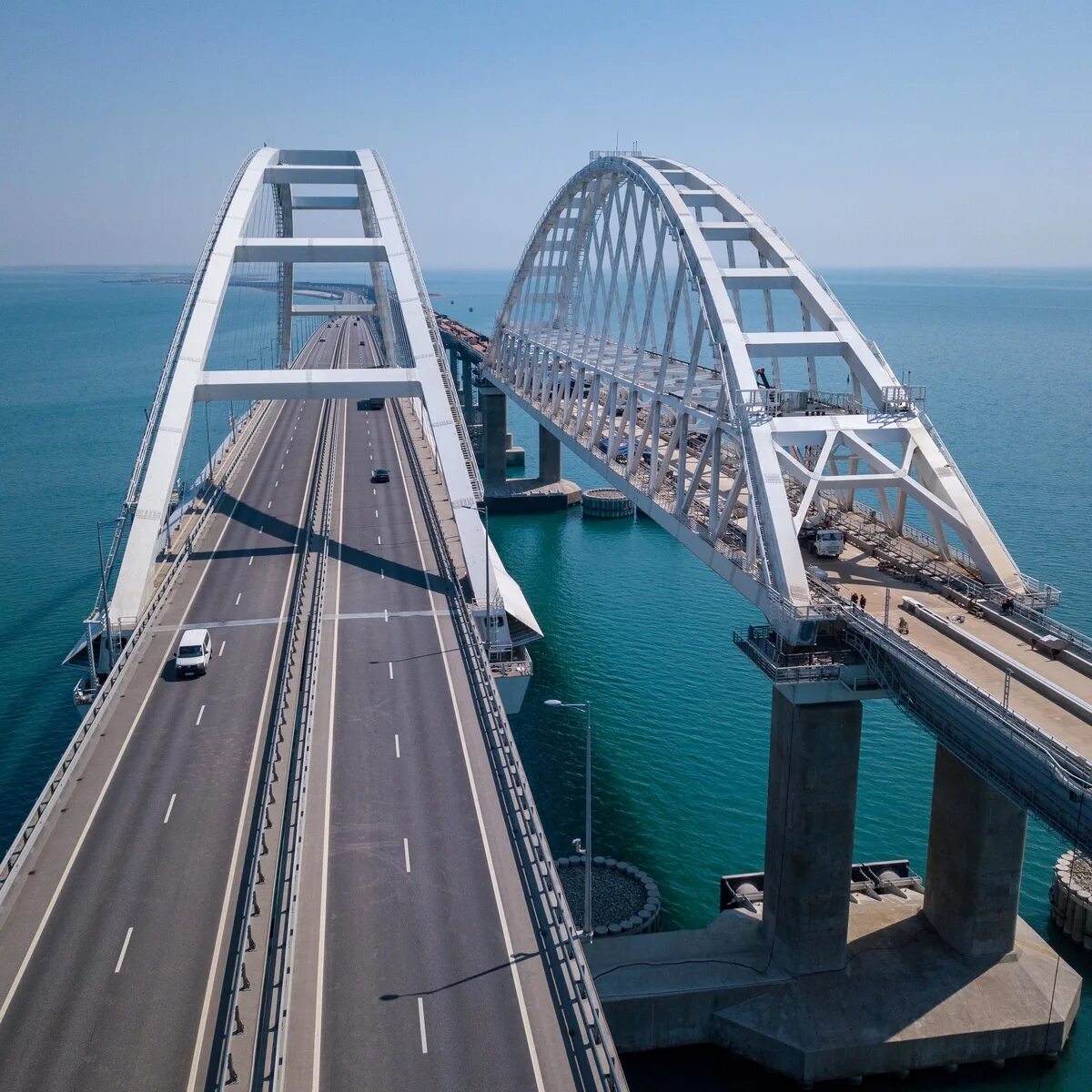 Где начинается мост. Керченский мост. Крымский мост через Керченский пролив. Керчь мост. Крымский мост с моря.