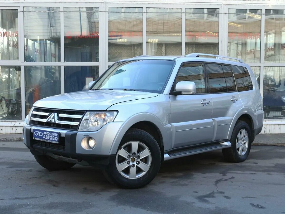 Mitsubishi Pajero 2008. Mitsubishi Pajero IV 2008. Мицубиси Паджеро 2008. Митсубиси Паджеро 4 2008. Мицубиси паджеро 4 3.2 купить