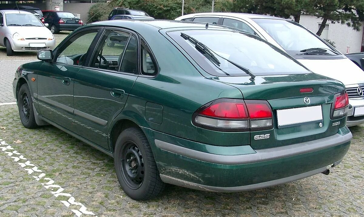 Мазда 626 седан 1998. Mazda 626 gf 1998. Мазда 626 хэтчбек 1998. Мазда 626 1997 хэтчбек. Мазда 626 хэтчбек