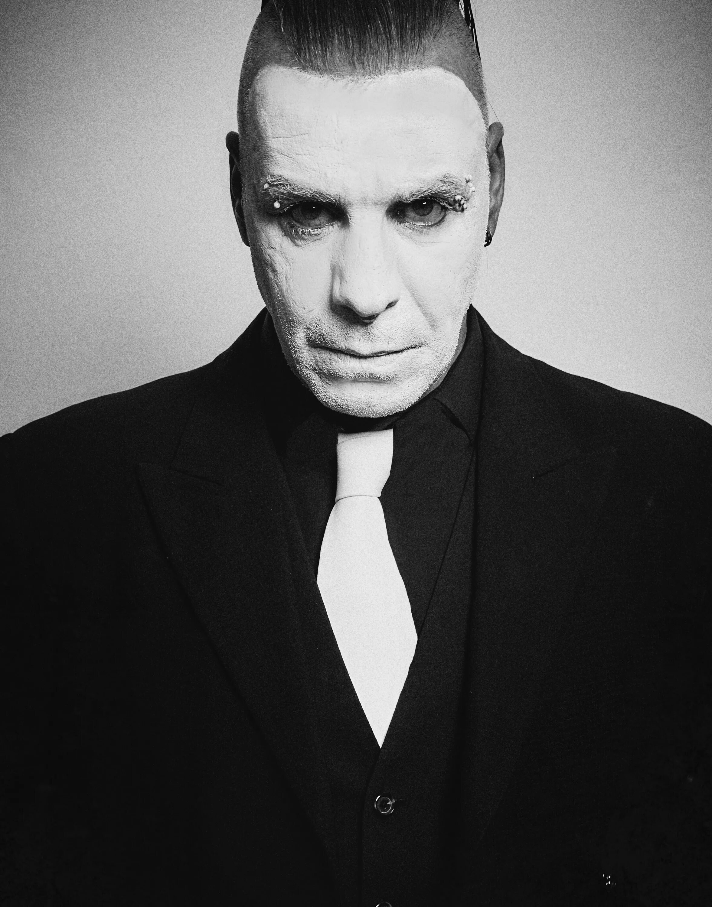 Линдеманн и петер тагтгрен. Солист rammstein тилль линдеманн. Тилль линдеманн. Till lindemann. Тиль либндеман в молодости.