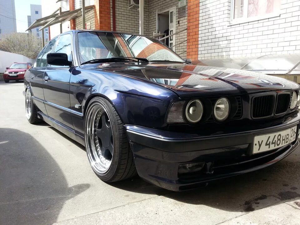 Накладки е34. BMW e34 Hamann. Е34 Хаманн. БМВ е34 Хаманн. БМВ е34 обвес Хаманн.