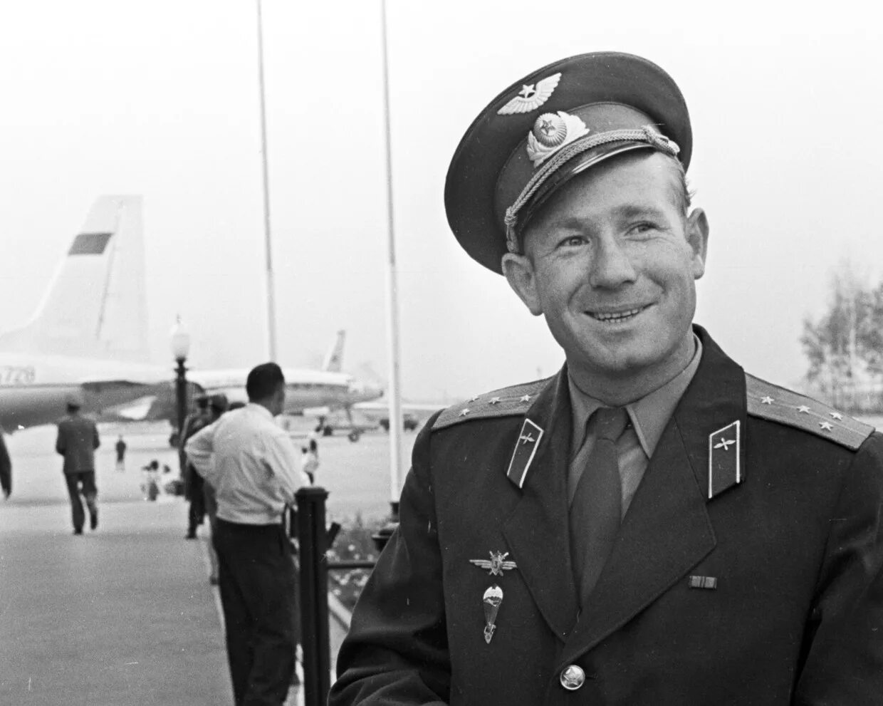 Картинка леонова. Aleksey ARXIPOVICH Leonov.