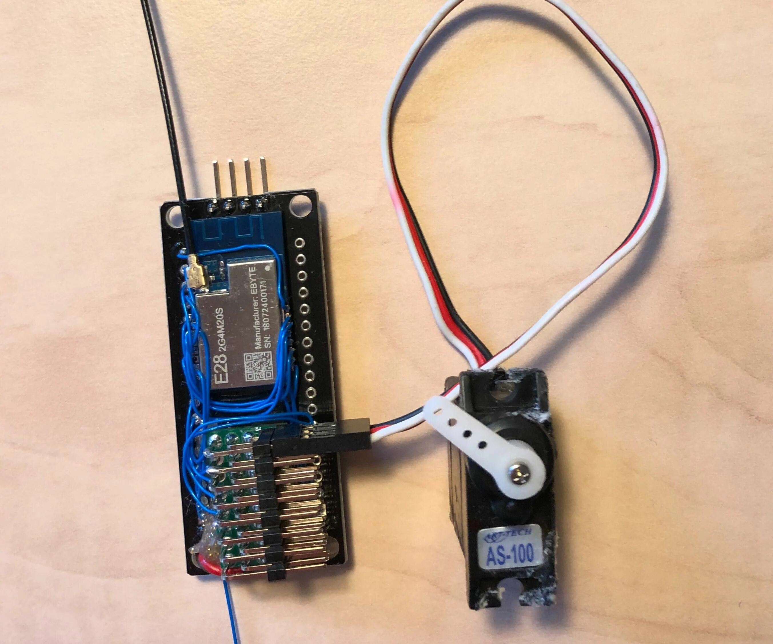 Hal pwm. Stm32 servo. pwm stm32. stm32 управление сервоприводом. pwm rc приемник e fly.