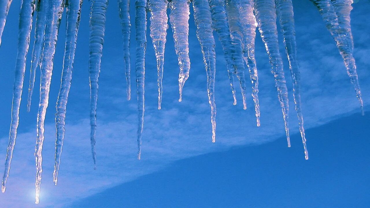 Капель детские картинки. Сосульки тают. весенние сосульки. природа сосульки. капель это для детей.