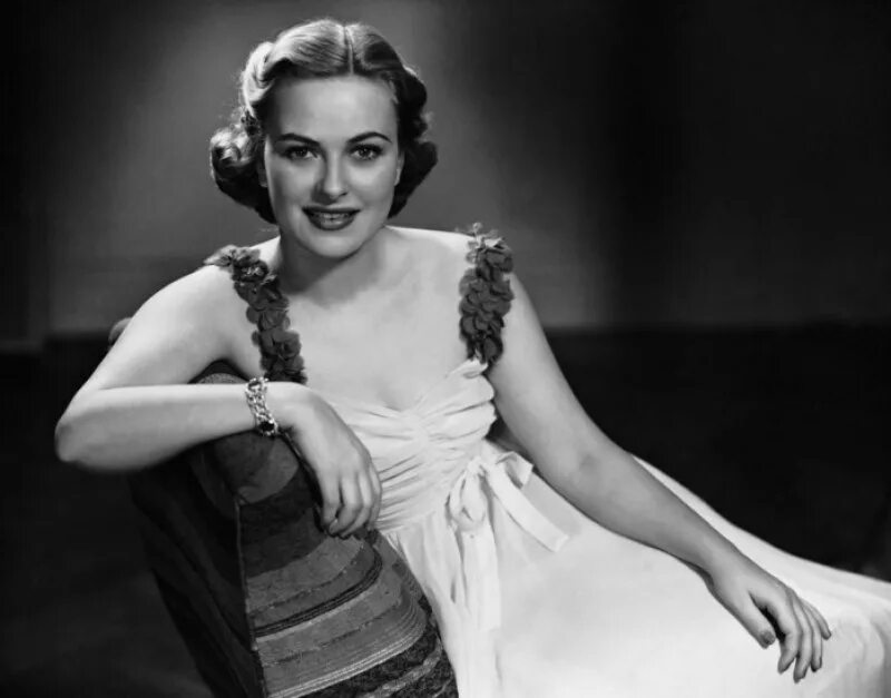 мэрилин сокол. пожилая женщина. старый девушки можно.