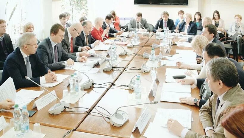 комитет по туризму государственной думы. комитет молодежной политики и туризма администрации волгограда. комитет молодежи по культуре и туризму. комитет молодежи по культуре и туризму. заседание депутатов.