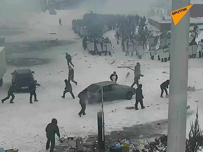 Видео нападения террористов на сити. Январь 2022 Казахстан беспорядки. Казахстан 7 января 2022.