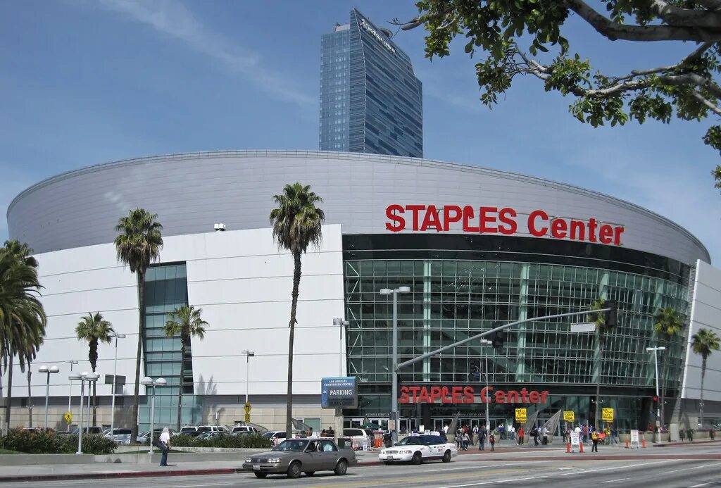 Стэйплс центр Лос-Анджелес. Лос Анджелес Стейплз центр. Стэпл центр Лос Анджелес. Стейплз Арена.
