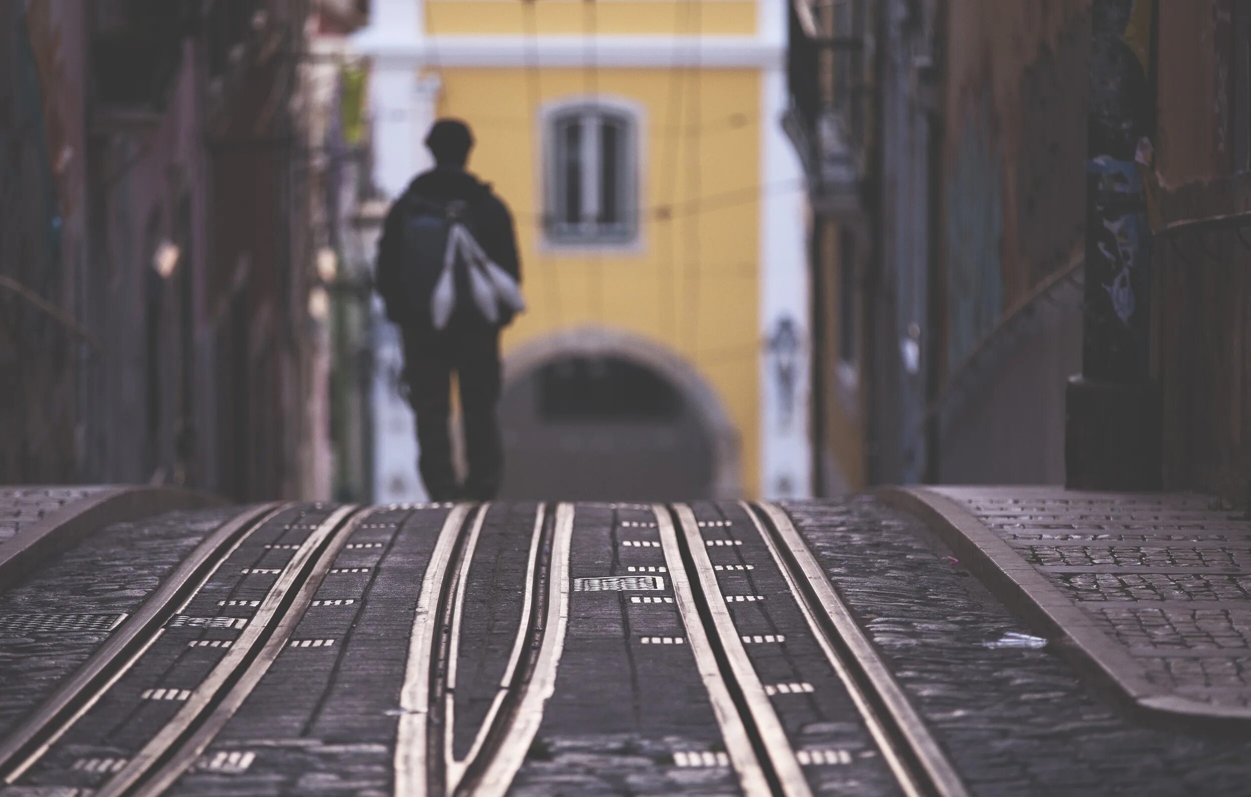 Street трек. Улица трек. Фон улиц для трека. Фон улица тротуар. Фотокомпозиции на улице.