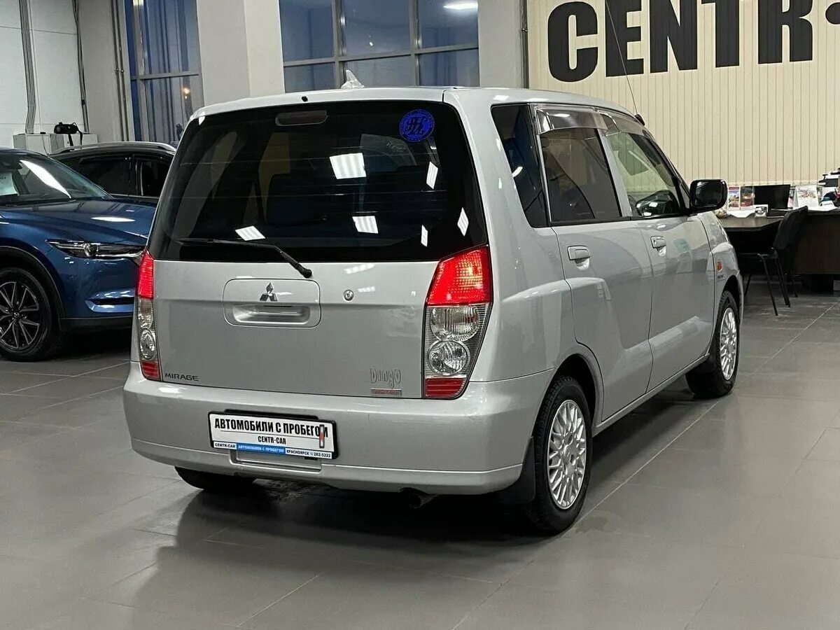 Митсубиси динго купить. Митсубиси Динго 2002. Mitsubishi Dingo 2002. Митсубиси Мираж Динго 2002. Mitsubishi Mirage Dingo 2002.