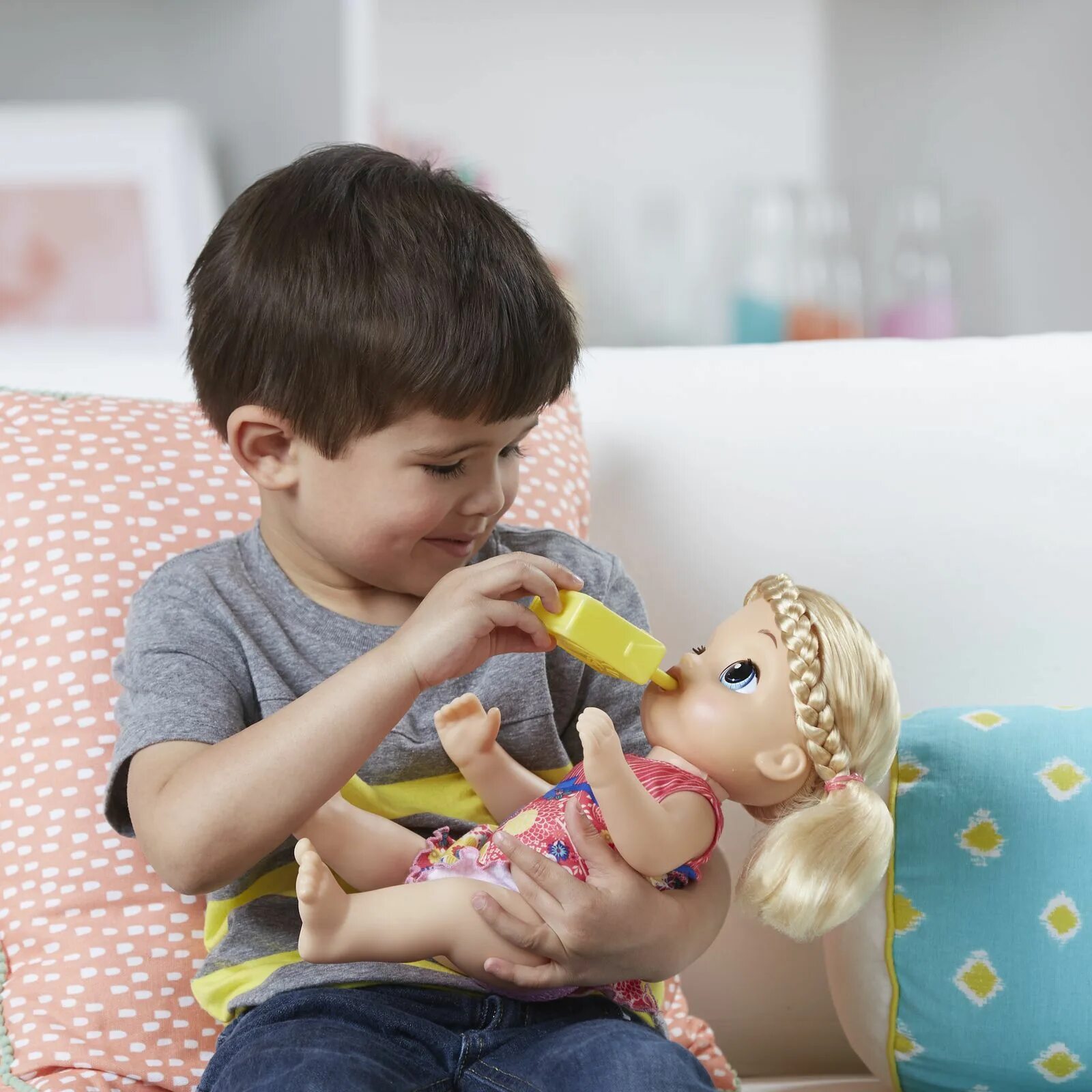 Как куклы делают детей. Куклы беби элайв. baby alive малышка у врача. малышка кукла baby alive. кукла беби элайв доктор.