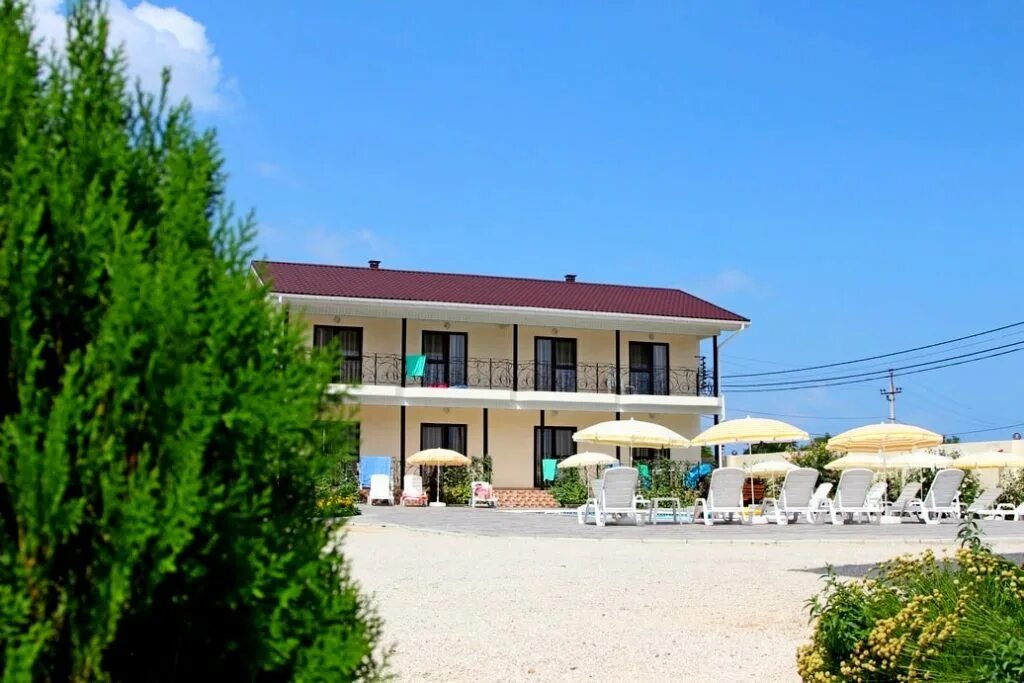 Азовленд керчь пансионат. Керчь крым отель азовленд. Курортный комплекс азовский азовский. Азовленд азовское море. Керчь отели все включено.