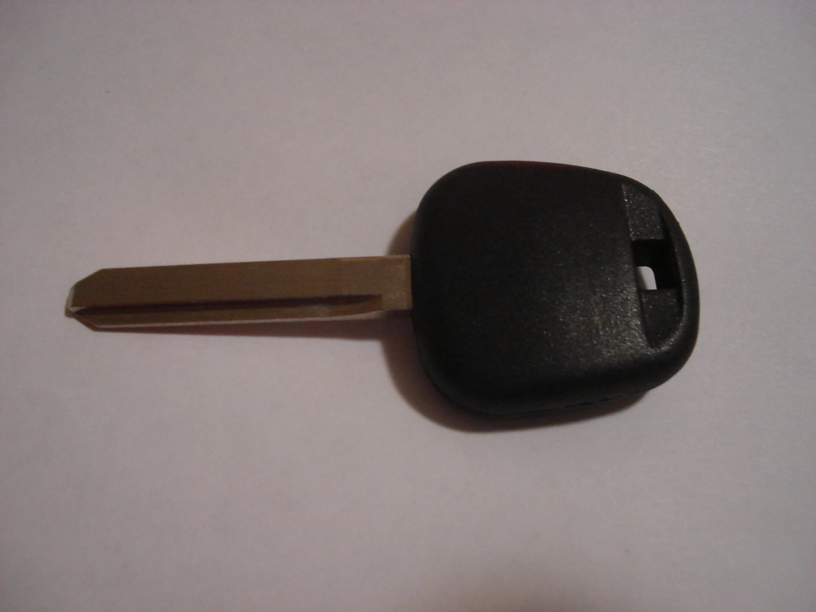 Масляный ключ тойота. Селекторный ключ Toyota 858. Чип ключ Тойота. Кт034 ключ Toyota. Toy47 выкидной ключ.