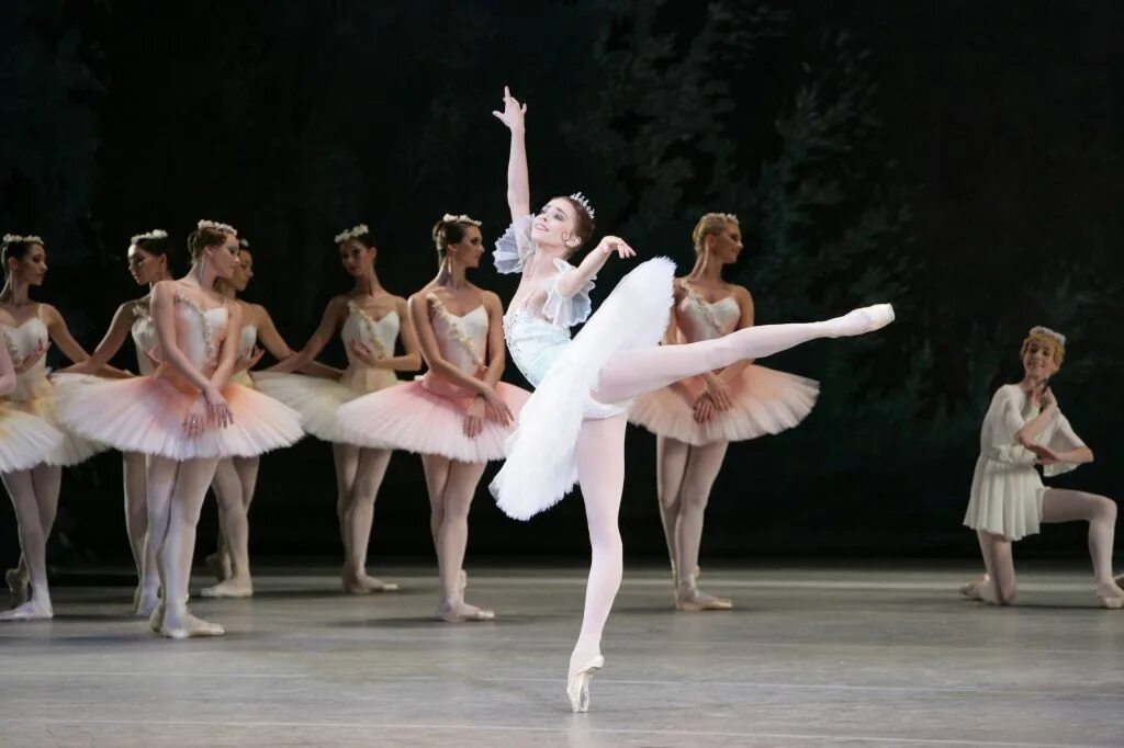 осипова новосибирск балерина. прима-балерина большого театра смирнова.