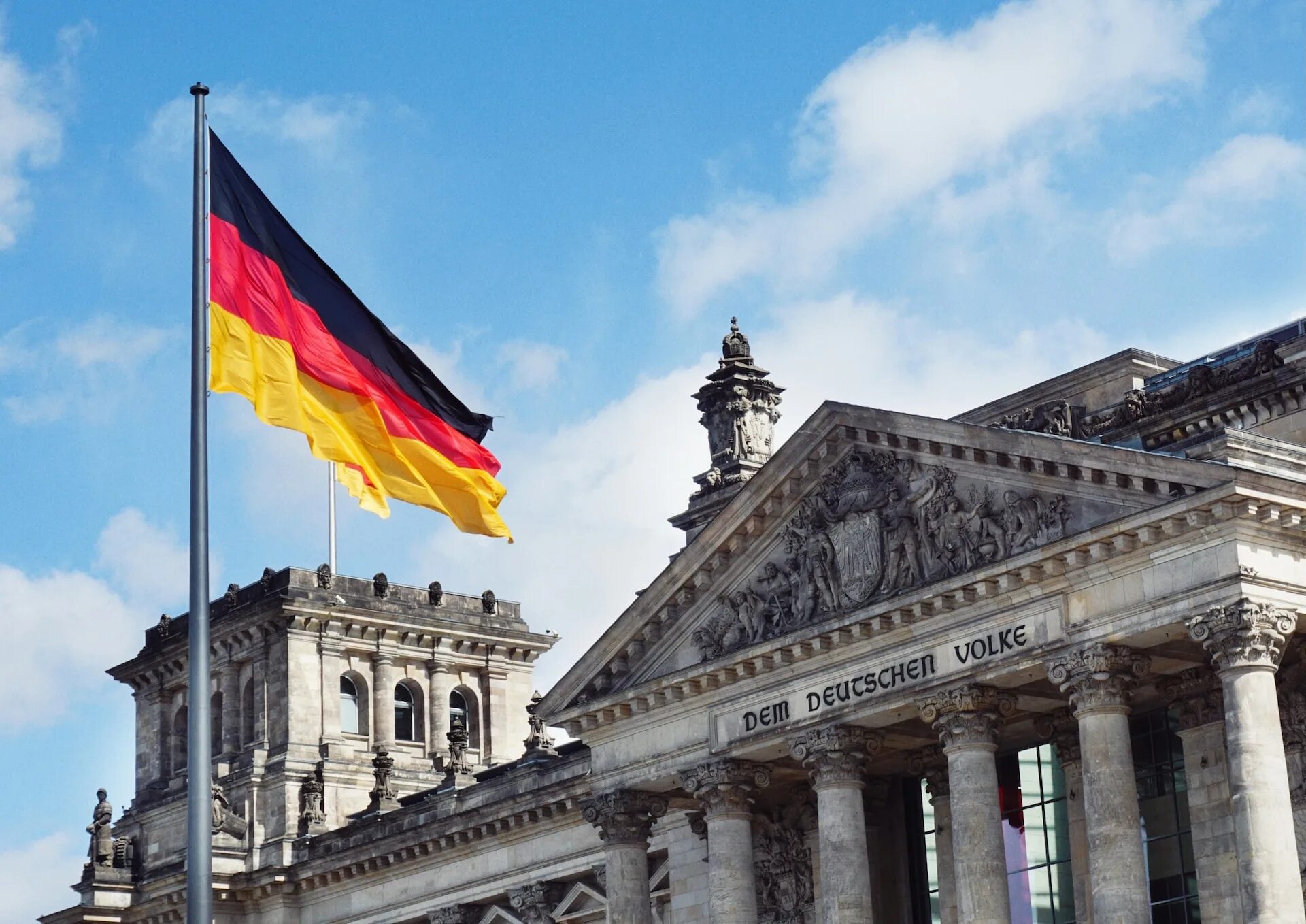 Германия флаг Бундестаг. Германия Бундестаг 2024. Министерство финансов Германии. Германия флаг правительство.
