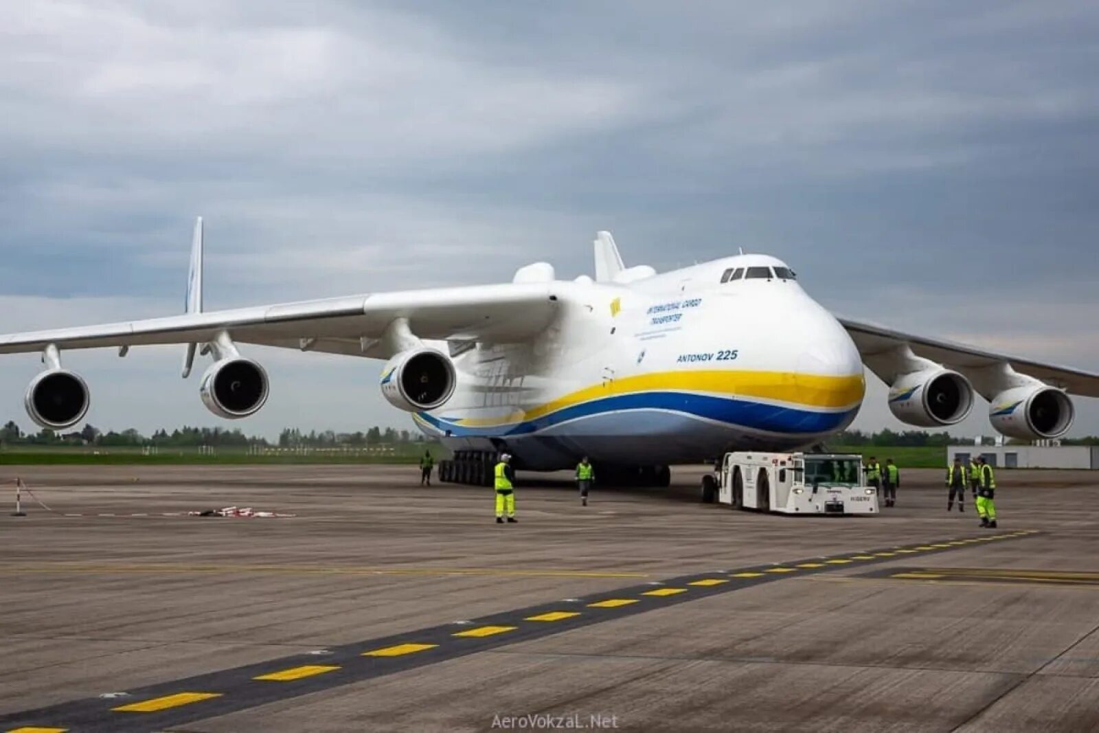 Самый большой самолет в мире. АН-225 Мрия уничтожен. АН-225 Мрия 2022. АН 225 Мрия Аэрофлот. АН-225 Мрия Гостомель.