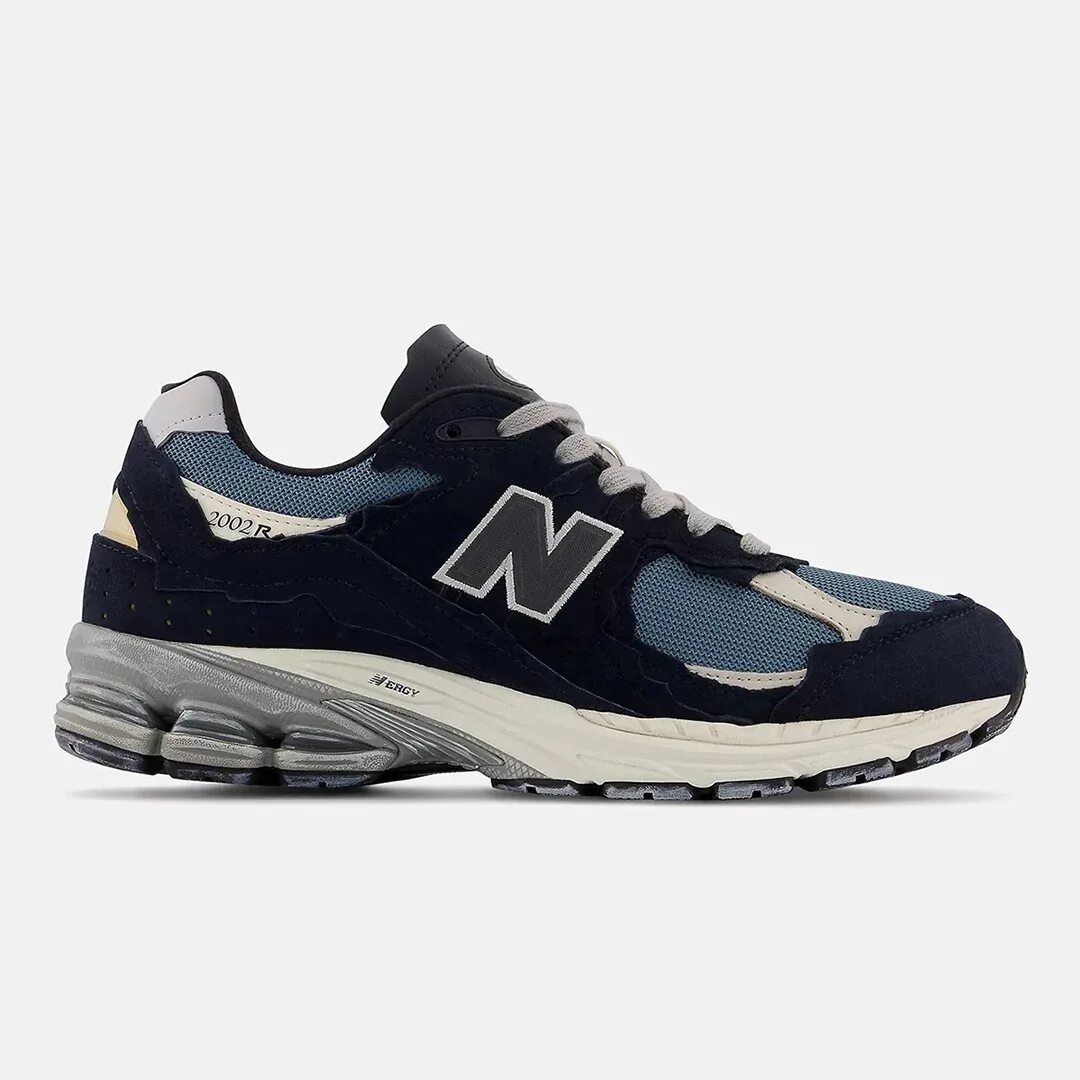 New balance refined future. New Balance 2002r Protection. Нью Бэлэнс 2002r. New Balance NB 2002r. New Balance кроссовки 2002r.