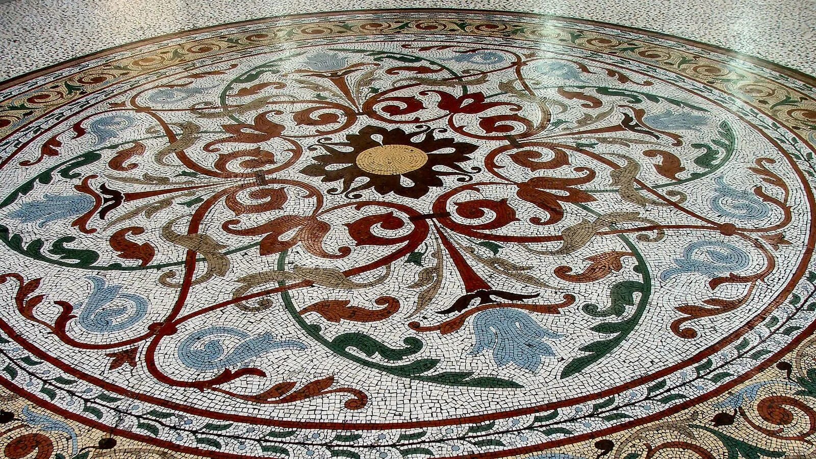Мозаичные полы терраццо технология. Мозаичных полов. Полы терраццо брекчия. Мозаичный пол в соборе сальтас. Наливной мозаичный пол терраццо.