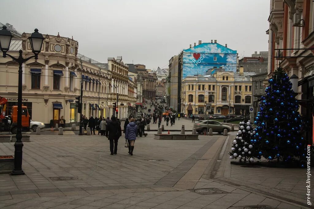 Прогулки по улицам москвы. Улицы москвы для прогулок. прогулки по московским улицам. прогулка по улице.