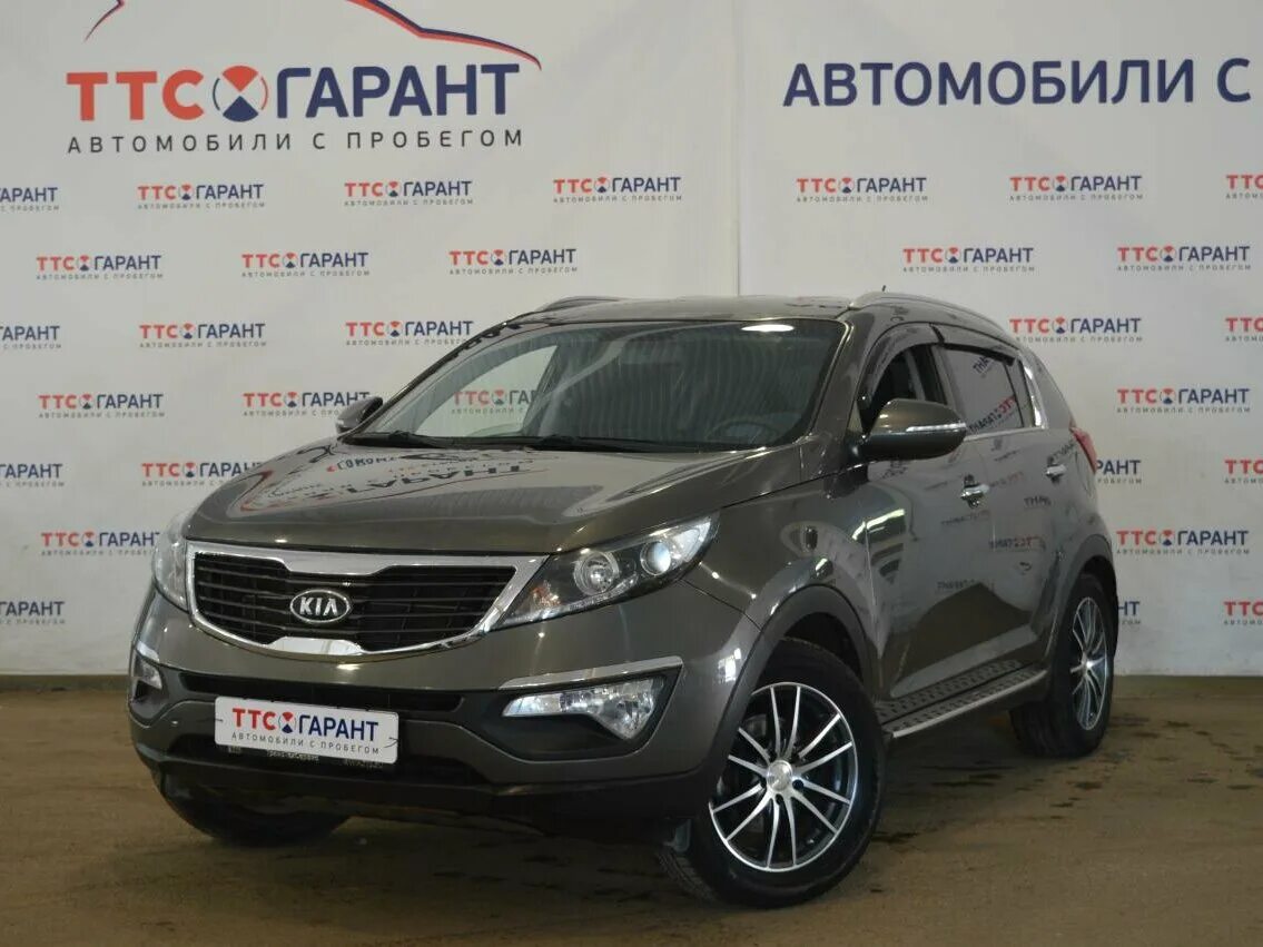 Mazda 6 старый кузов. Частные легковые машины. Подержанные авто в уфе. Автосалон подержанных автомобилей. Автосалон с пробегом.