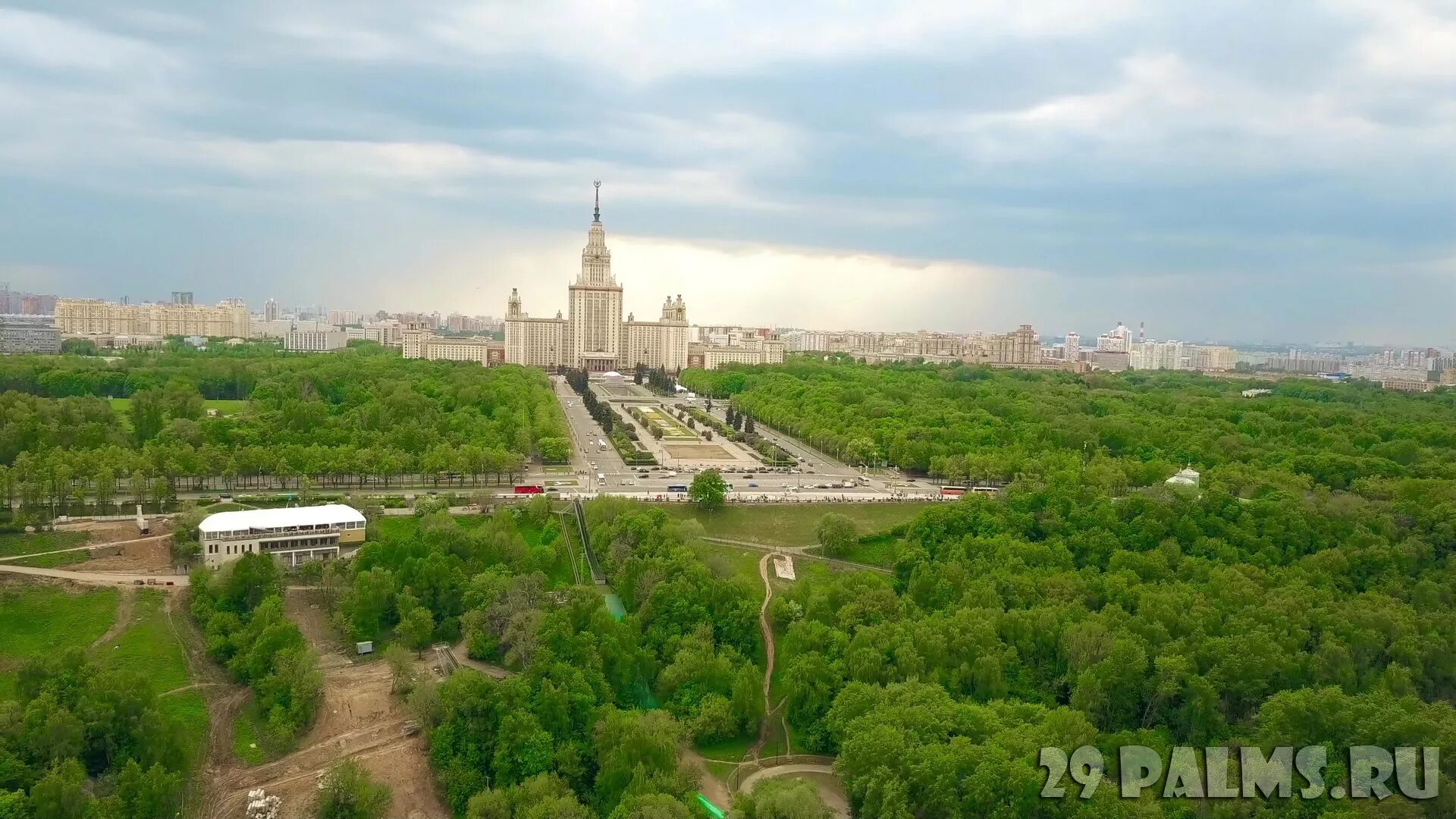 Воробьёвы горы москва сейчас 2023. Воробьёвы горы москва лесопарк. Камера воробьевы горы. Камеры на воробьевых горах. Камера воробьевы горы.