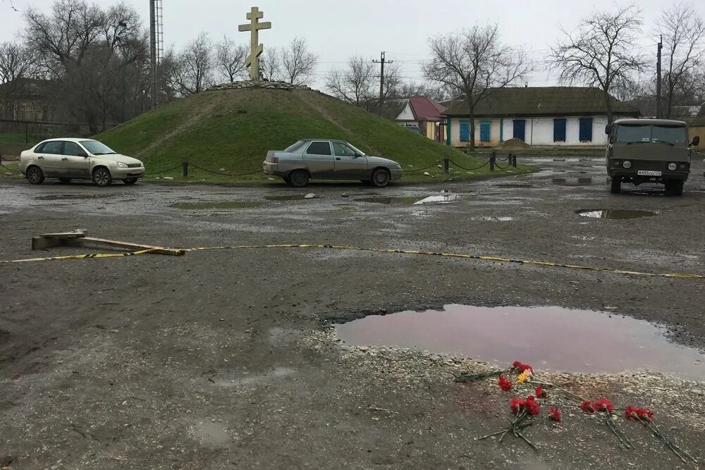 Стрельба в кизлярской церкви. Стрельба в церкви в Кизляре. Кизляр местные жители. Перестрелка в Иноземцево возле церкви. Гисметео кизляр дня