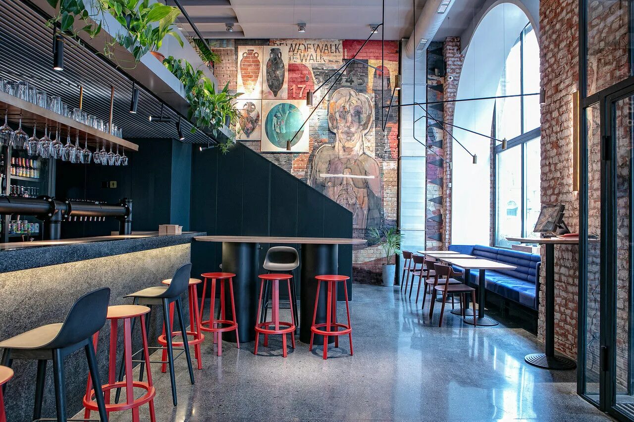 Black swan pub&shop, москва. Бар лос бандитос китай город. Бар пороселло бауманская. Либерти бар новокузнецк. Бар москва китай город настроечная.