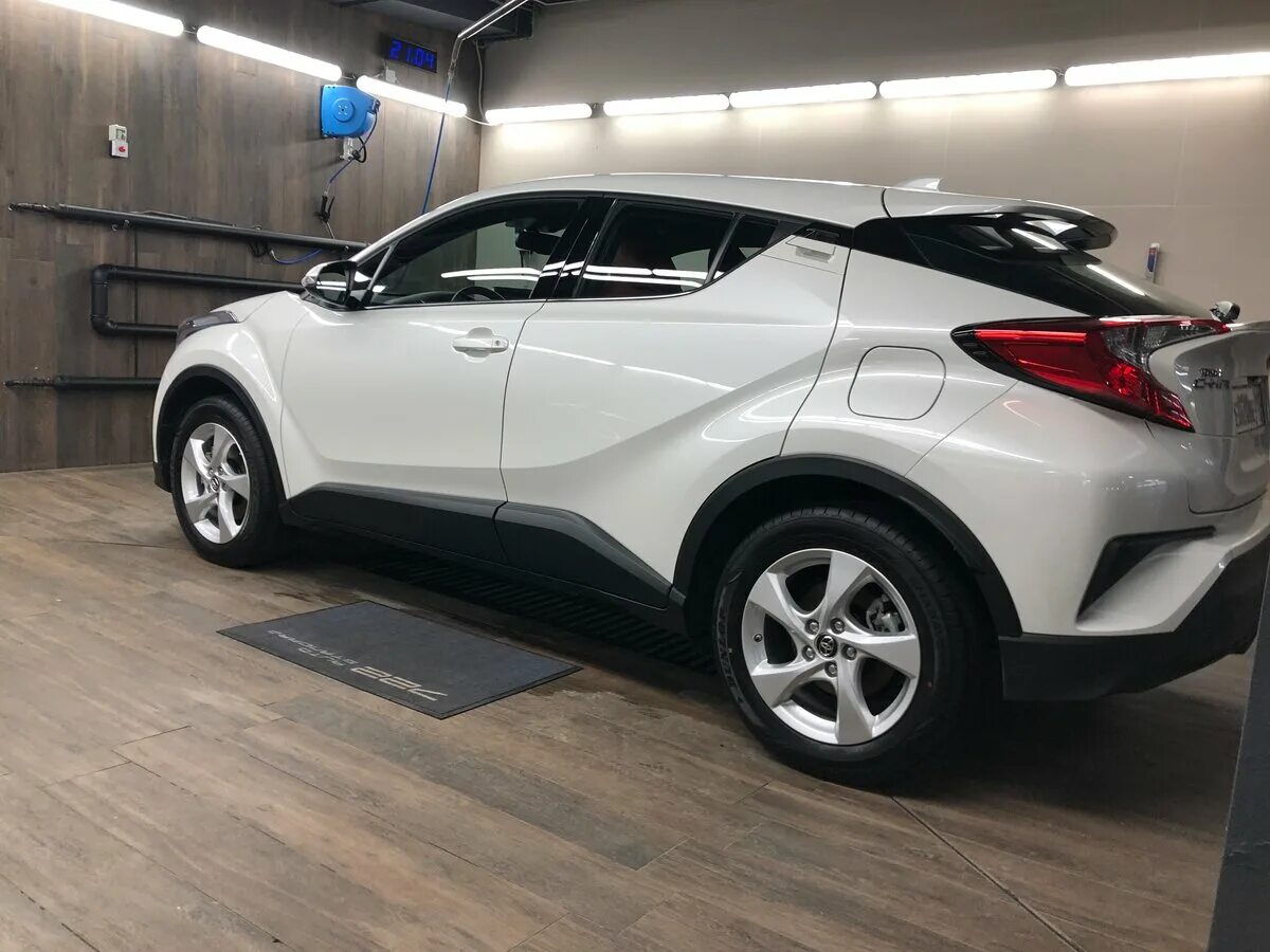 Тойота Chr 2017 белая. Toyota c-HR 2018 белая. Toyota c-HR 2021 белая. Toyota c-HR 2017. Toyota 2018 купить