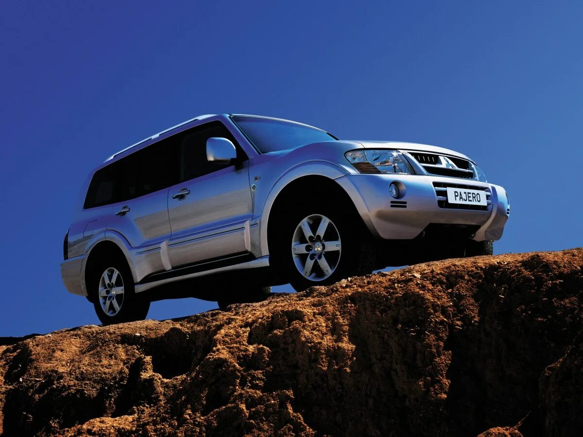 Митсубиси паджеро 3. Паджеро 4. 5. Митсубиси паджеро 3 2006. Мицубиси паджеро 3 дверный.