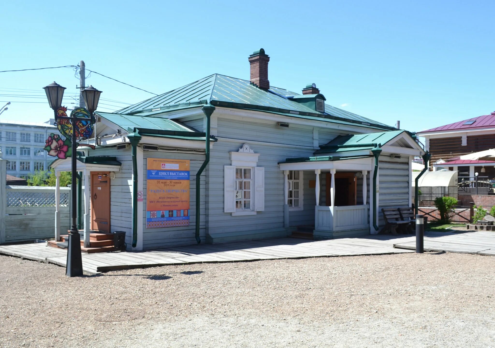 Исторический иркутск улица сухэ-батора. Подворье иркутск. Седова 10/1 иркутск. Кирова, 2б, посёлок большое голоустное. Ремесленное подворье иркутск.