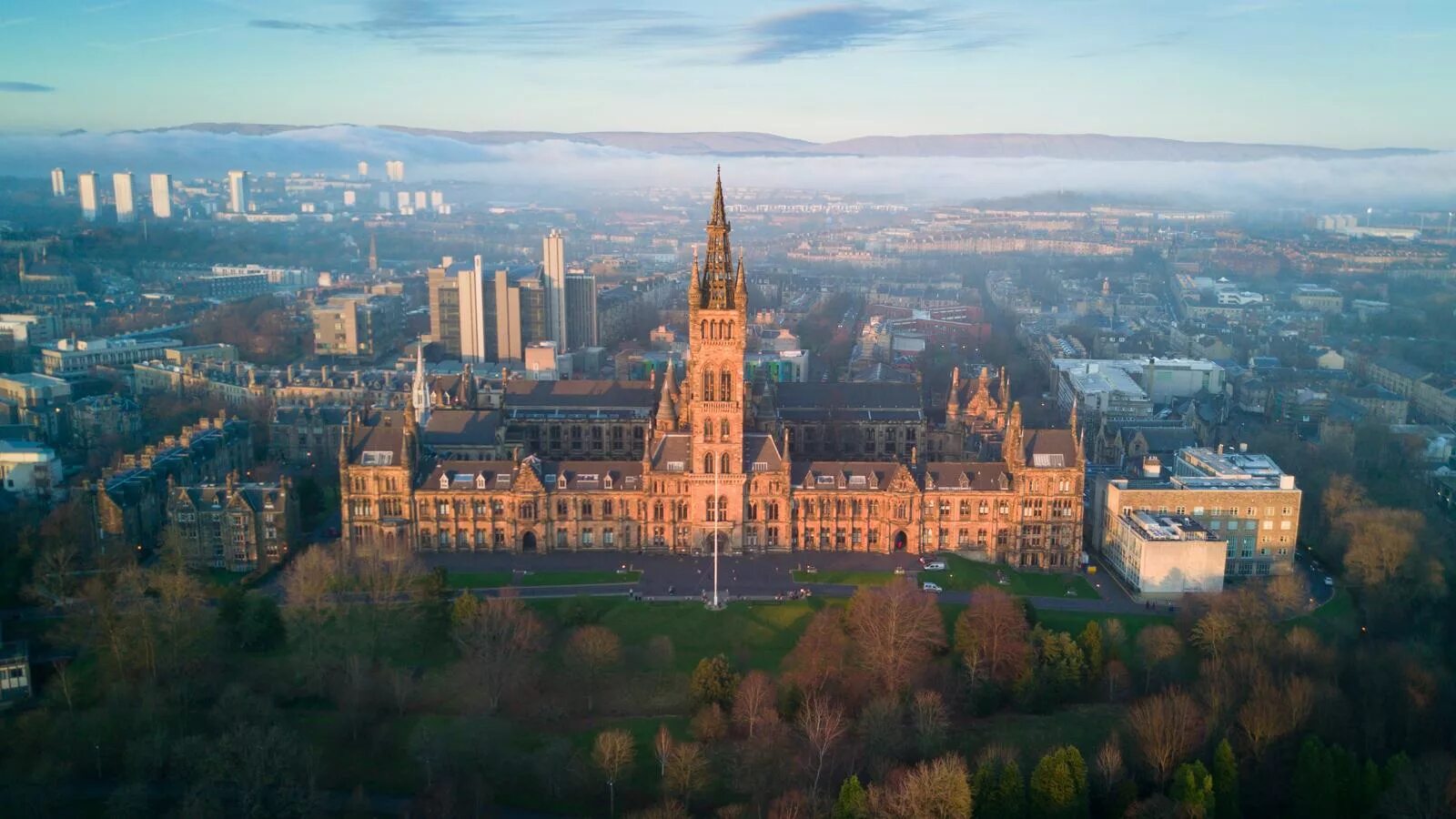 Scotland university. Университет города Глазго. Университет глазо ввеликоб. Глазго Шотландия. Глазго город в Шотландии.