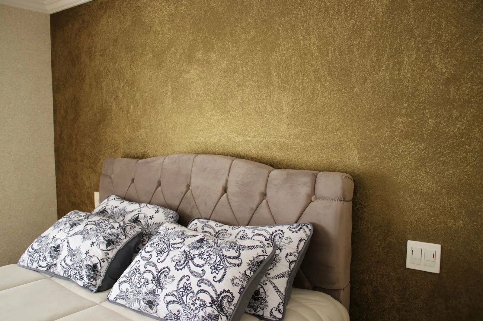 Отточенто краска ойкос. Вельвет отточенто декоративная штукатурка. Декоративная штукатурка oikos ottocento. Венецианская штукатурка шелк венецианская. Венецианка тициана.