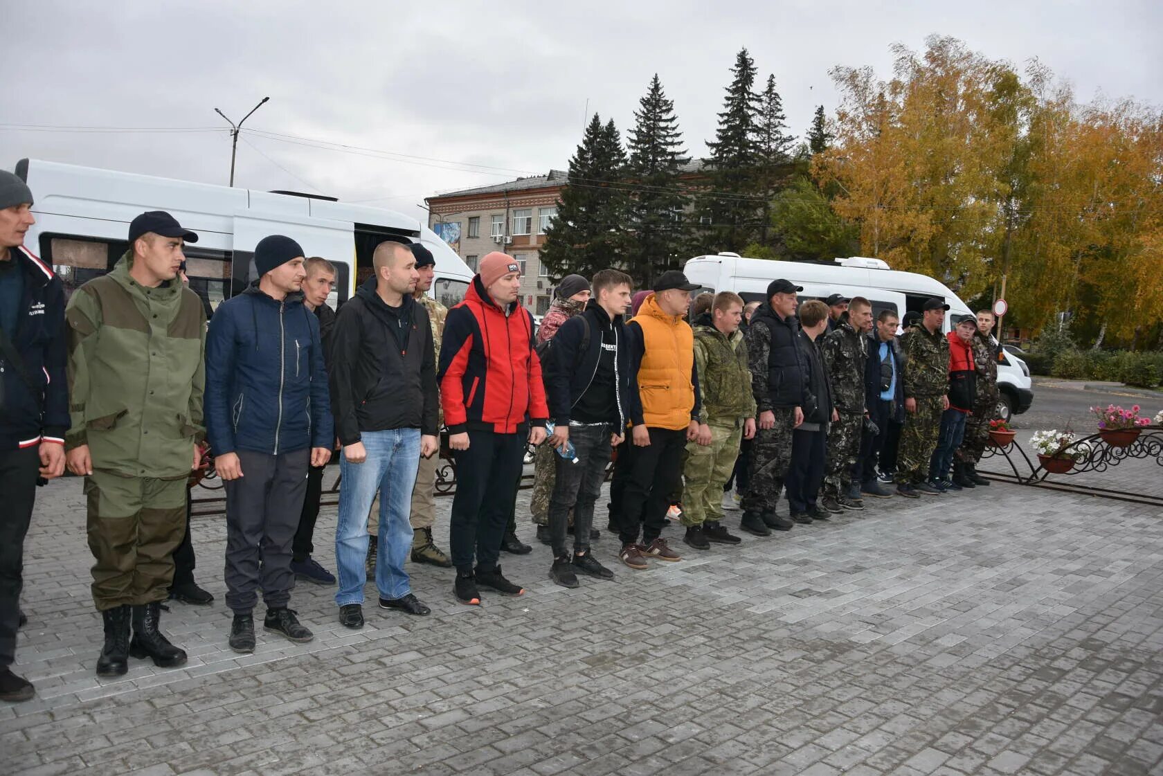 Проводы мобилизованных 2022. Усть калманка. Мобилизованные алтайский край. Мобилизованные алтайский край. Мобилизация в алтайском крае.