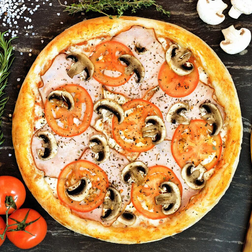 Пицца с помидорами и зеленью. Пицца без помидоров. "пицца". Пицца с помидорами. Синьор помидор гурьевск пиццерия.