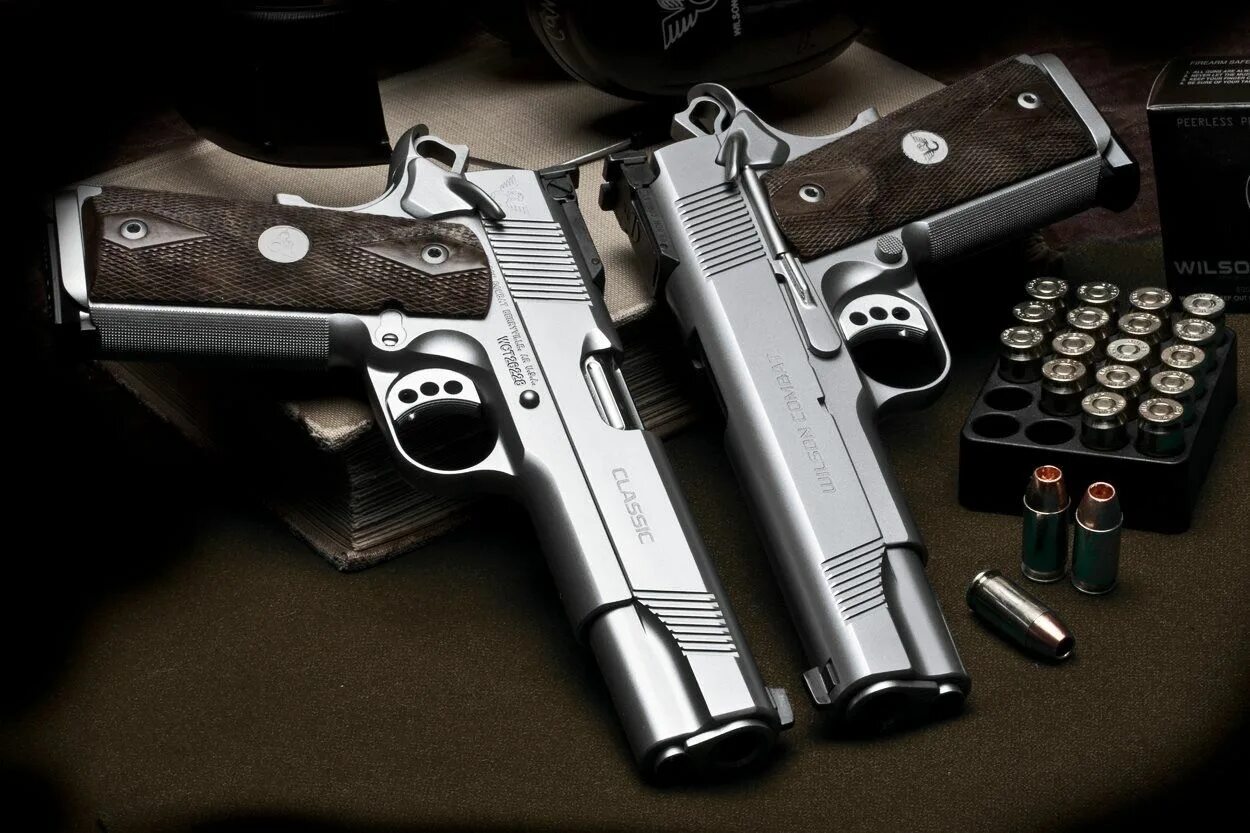 Combat guns. Кольт 1911 Вилсон комбат. Colt 1911 парные. Gemini Customs Colt 1911. Кольт 1911 ствол.