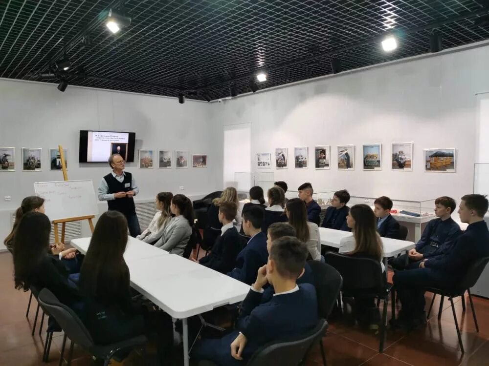 в каком музее урок в музее. литературные экскурсии. музей платонова в воронеже. музей в жизни города. урок истории в музее.