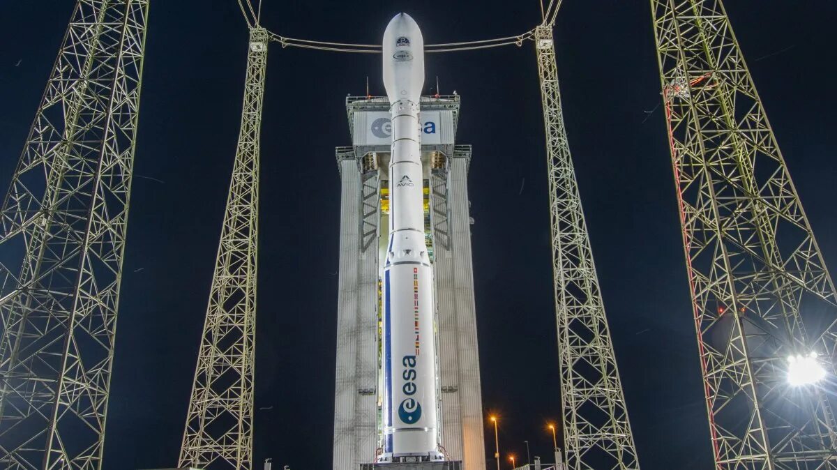 Vega c. Спутник носитель. Вега ракета-носитель. Легкая ракета носитель. Vega c.
