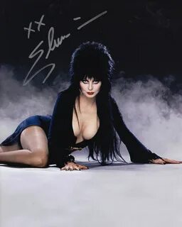 Elvira Signed 8x10 Picture Actor Mistress of Darkness Cassandra Peterson Au...