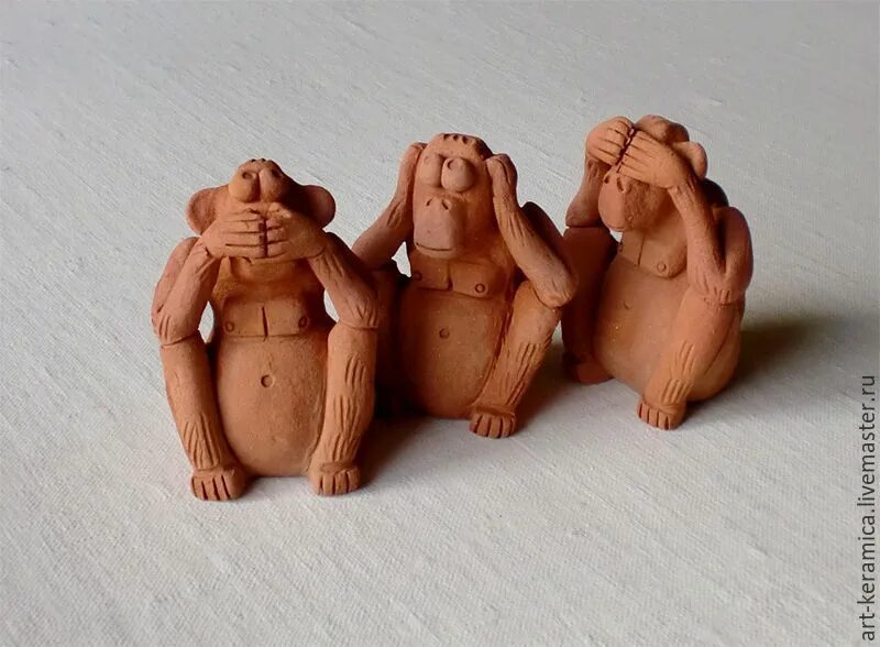 Сандзару три обезьяны. Фигурка три обезьяны. Статуэтка 3 обезьяны. Статуэтка обезьянки ничего. Обезьяны ничего не вижу не слышу