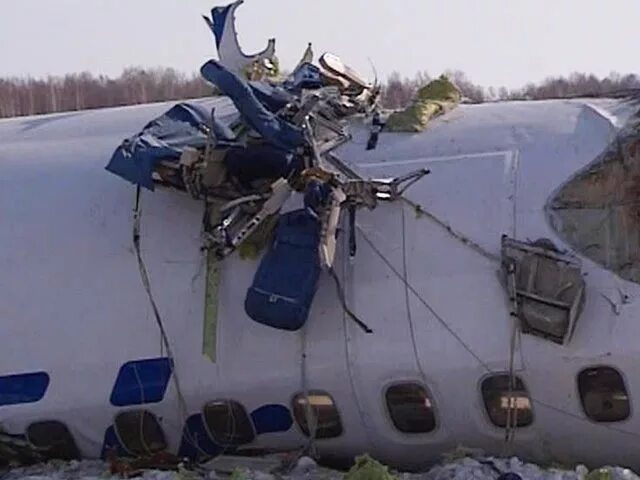 Катастрофа atr 72 под тюменью. Атр 72 тюмень авиакатастрофа.