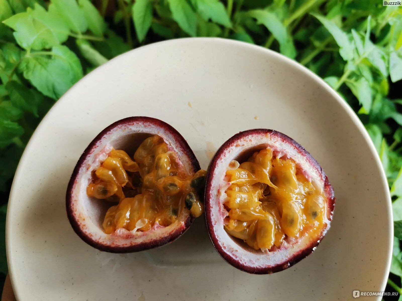 Маракуйя свежая. Маракуйя что приготовить. Маракуйя что приготовить. Маракуйя и папайя 1000 г. Маракуйя фрукт полезные.