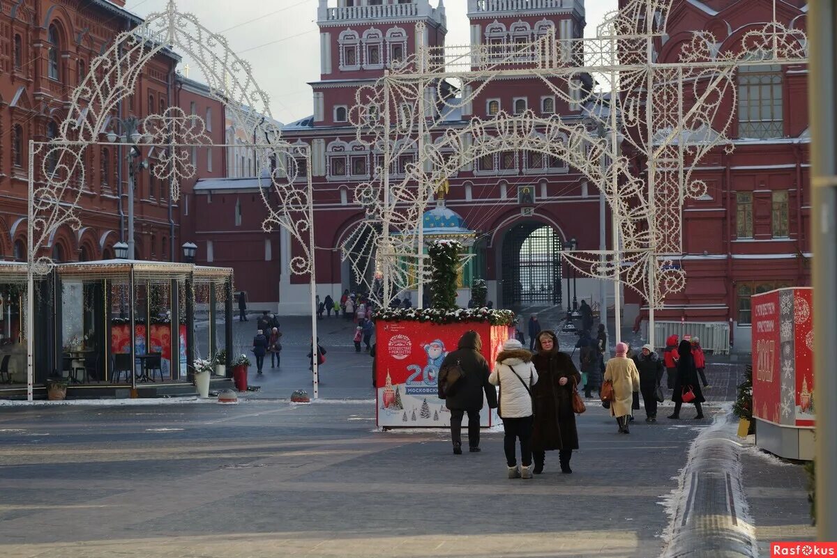 Манежная площадь в москве 2012. Масленицу на манежной площади. Манежная площадь 2009. Манежка 2010 фото. Красная площадь манежная площадь.