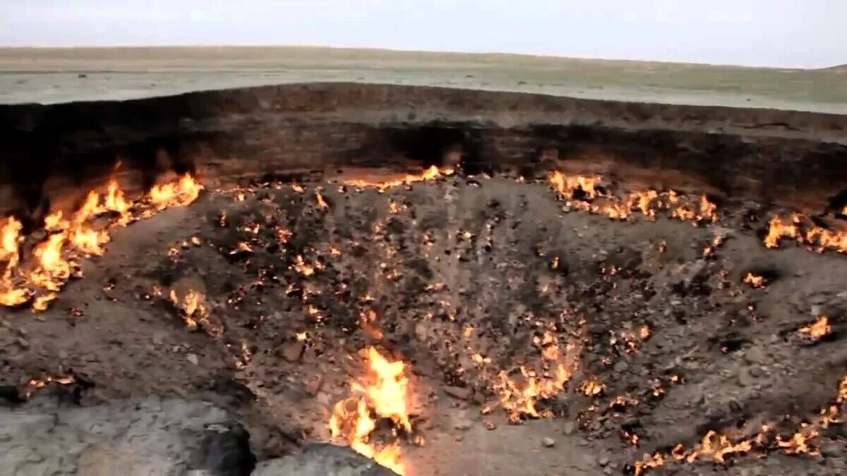 Каждый метеорит повреждает 2 из 4 ферм. Метеорит в челябинске 2013 кратер. метеорит челябинск воронка. место падения метеорита в челябинске. кратер после метеорита в челябинске.