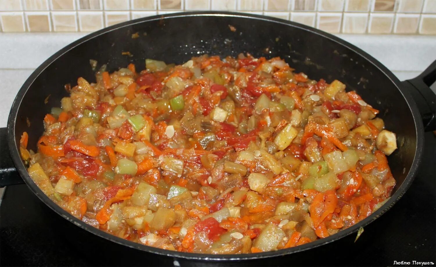 Икра баклажанная рецепт на зиму блендером. Баклажанная икра кусочками. икра из баклажанов кусочками на зиму. икра из баклажанов кусочками. икра баклажанная кусочками на зиму.