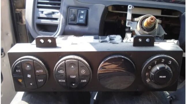 Не горит климат контроль. Блок климата киа карнивал 2.9. климат контроль kia carnival 2004. блок управления печкой карнивал 1. блок управления климат контролем kia carnival 2006.