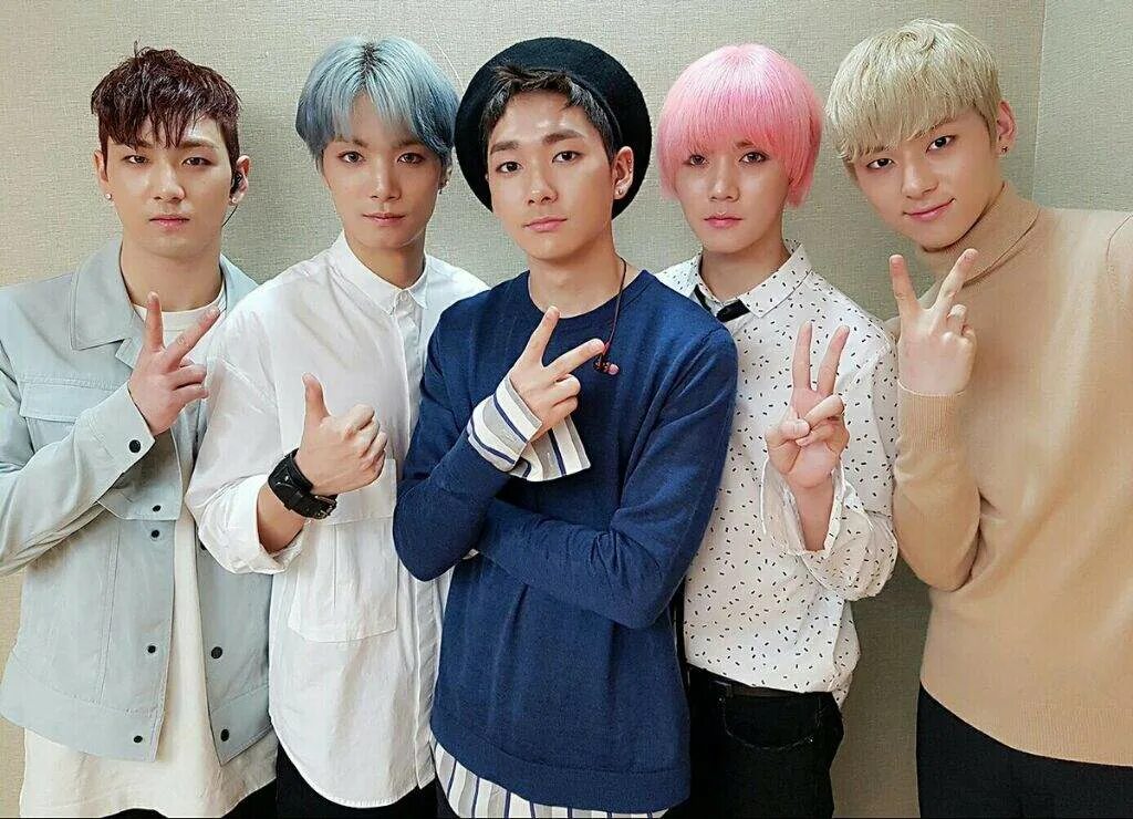 Ikon корейская группа. Тхт корейская группа. Ive kpop группа. Cravity starship ent сонмин. N id к поп группа.