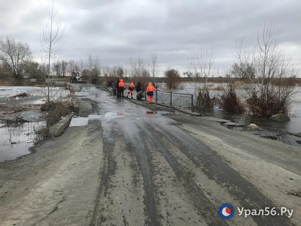 Паводок в акбулаке оренбургской области. Река Орь Оренбург. Паводок в Орске 2023. Паводок Оренбург. Паводок в Оренбургской области.